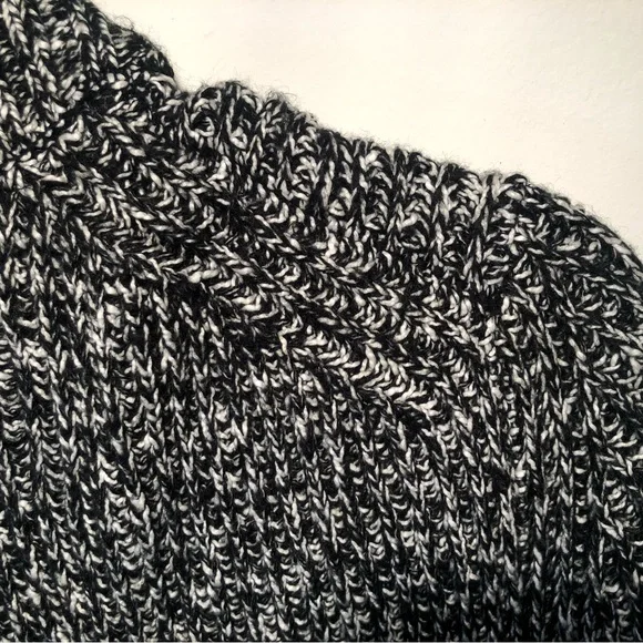 SurfsideSupply Co. Chunky Cable knit Blk/Wht zipperedCardigan XL Unisex
